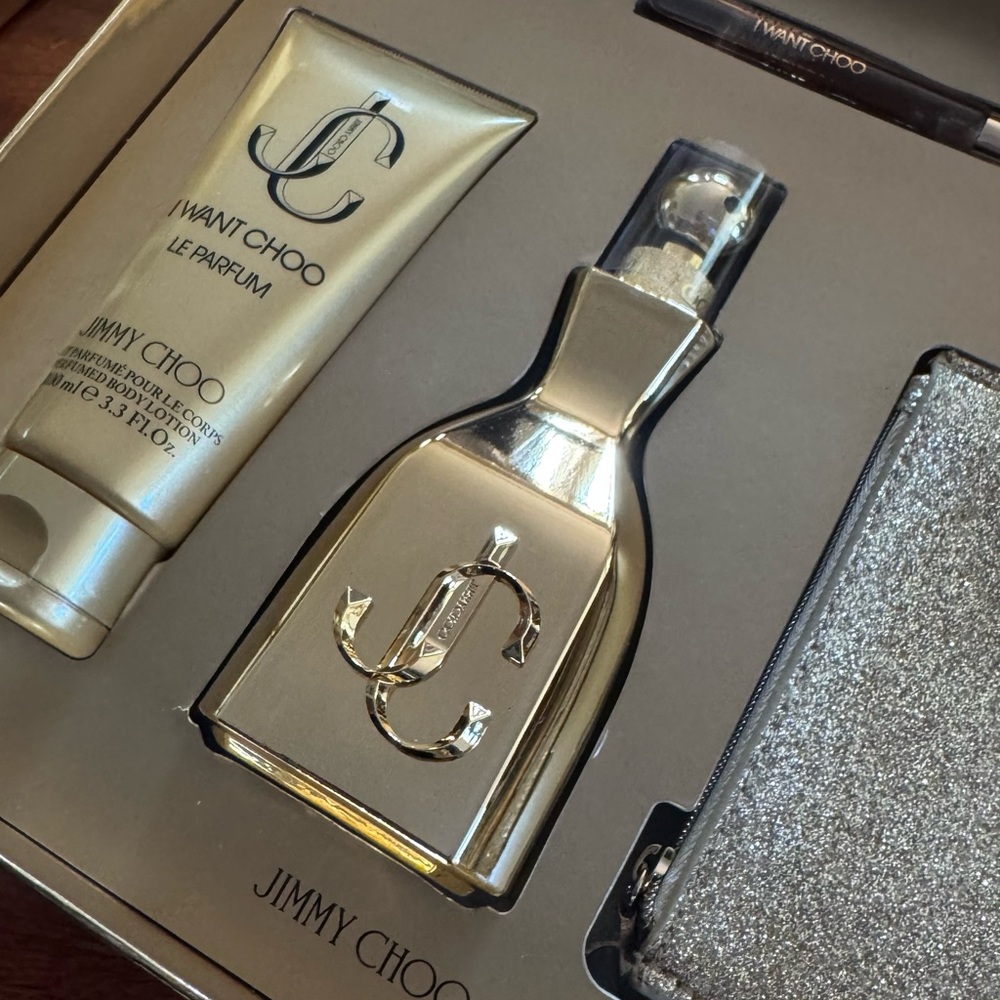 Jimmy Choo I Want Choo Le Parfum Set Brand New